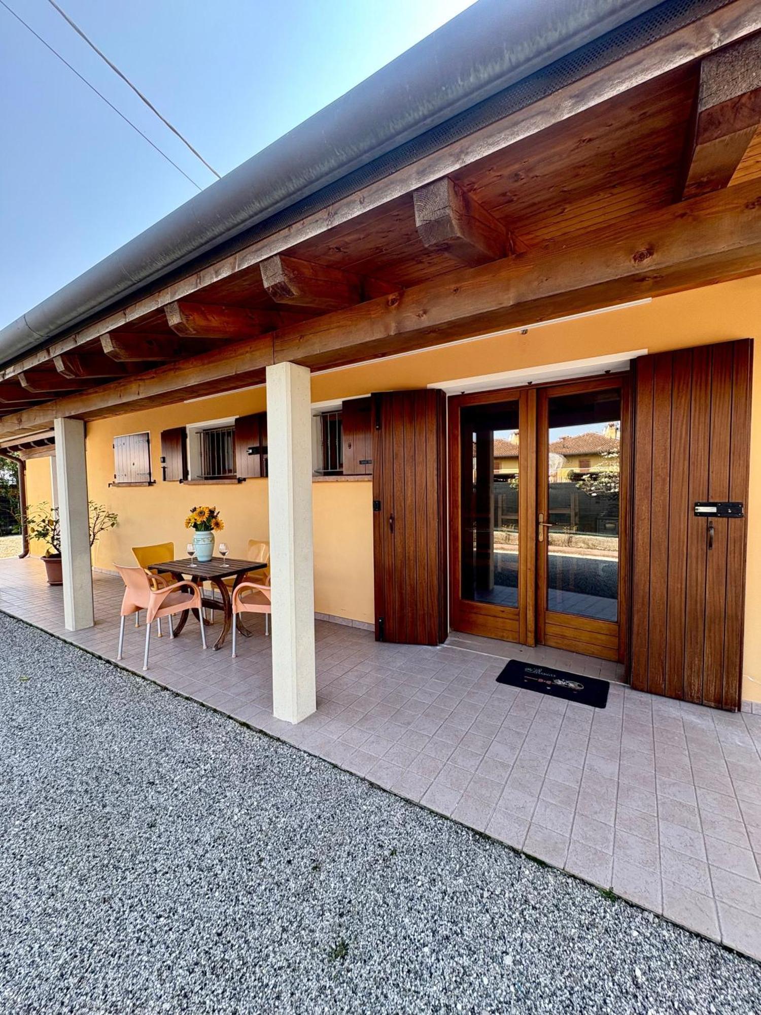 A Casa Di Amici Villa Vidor Exterior photo